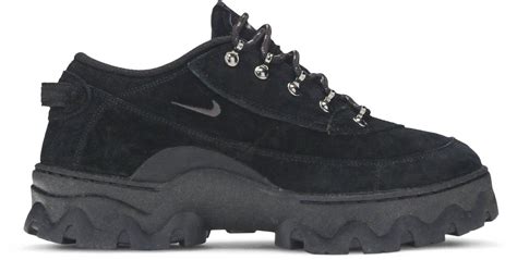 nike laars|lahar low triple black boots.